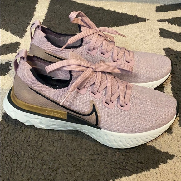 nike react infinity run flyknit plum fog